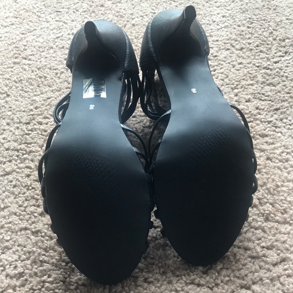 Call it Spring heels - Picture 3 of 3